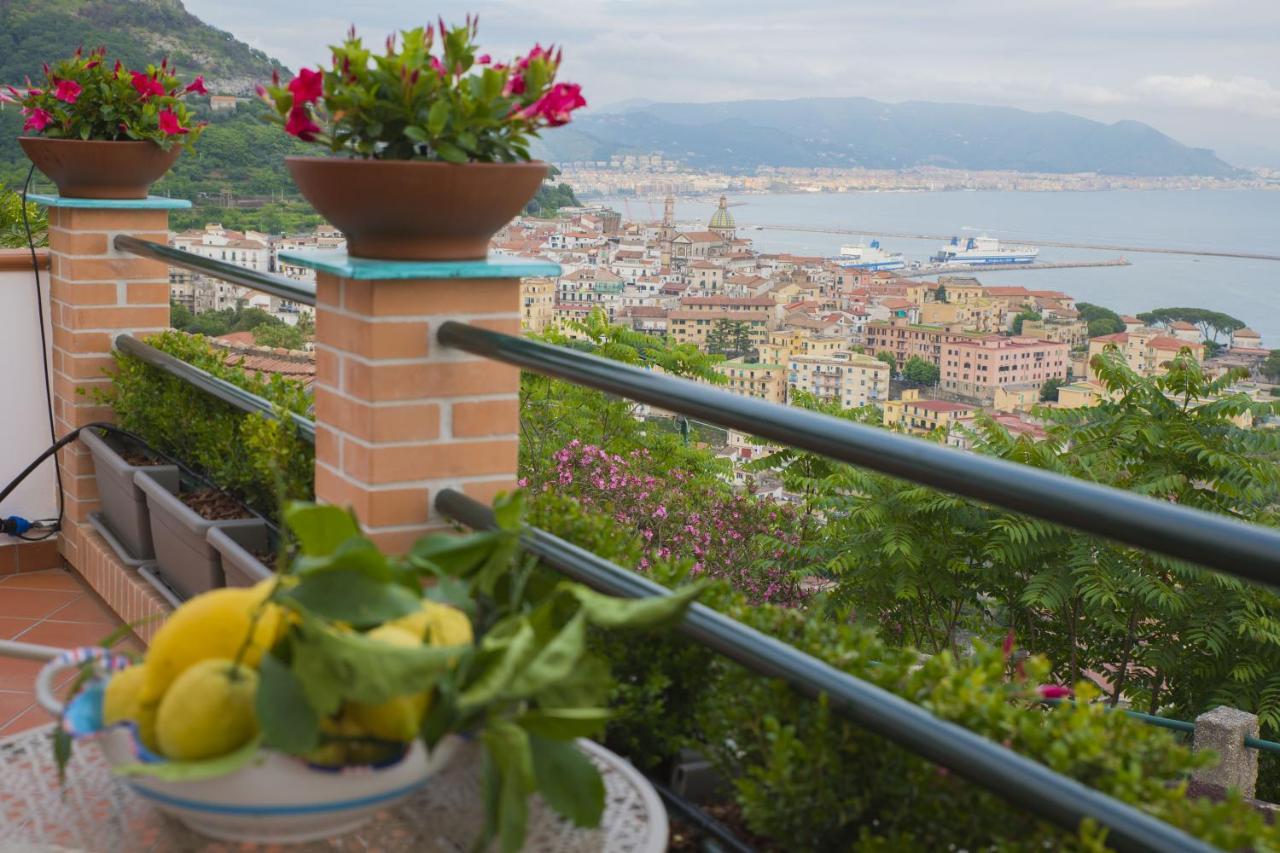 مبيت وإفطار Vietri L'Incanto Amalfi Coast المظهر الخارجي الصورة